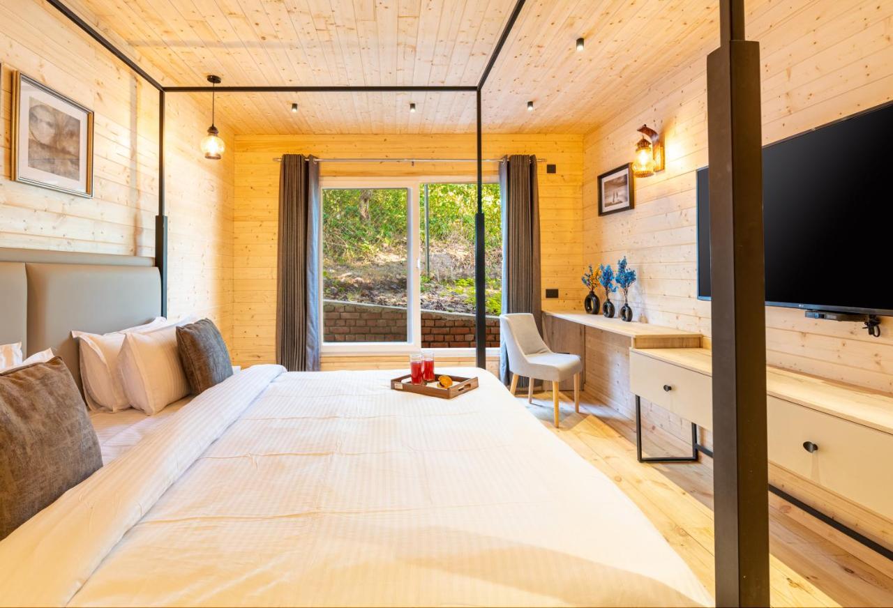 Saffronstays The Woods - Sal Villa Dehradun Bagian luar foto