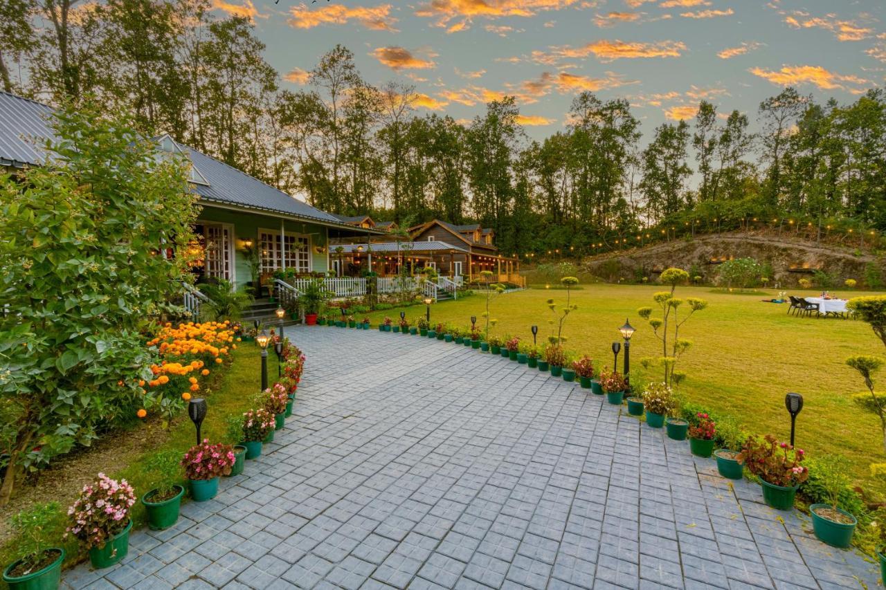 Saffronstays The Woods - Sal Villa Dehradun Bagian luar foto